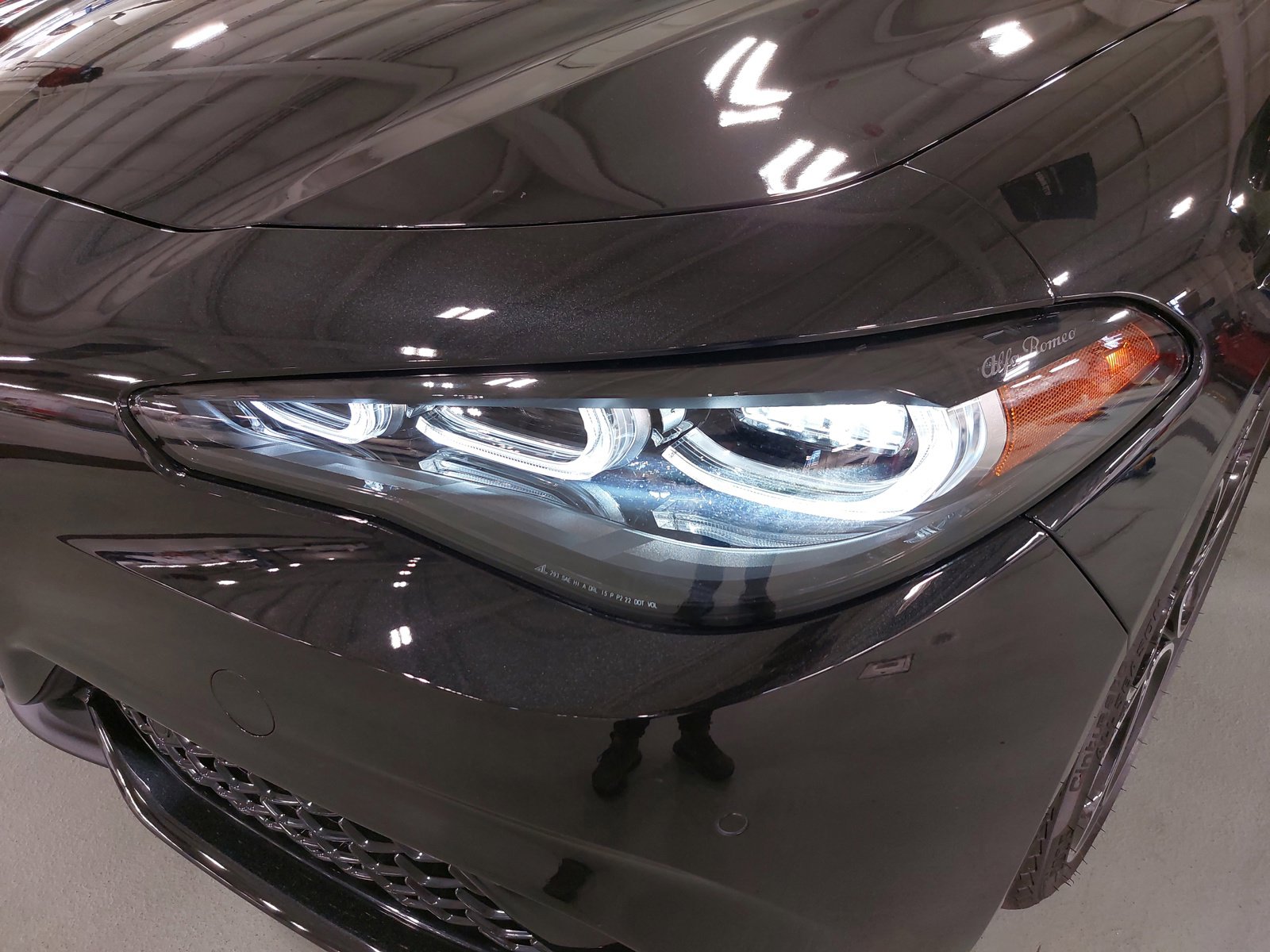 New 2025 Alfa Romeo Giulia w/ Veloce Package Rwd image 32