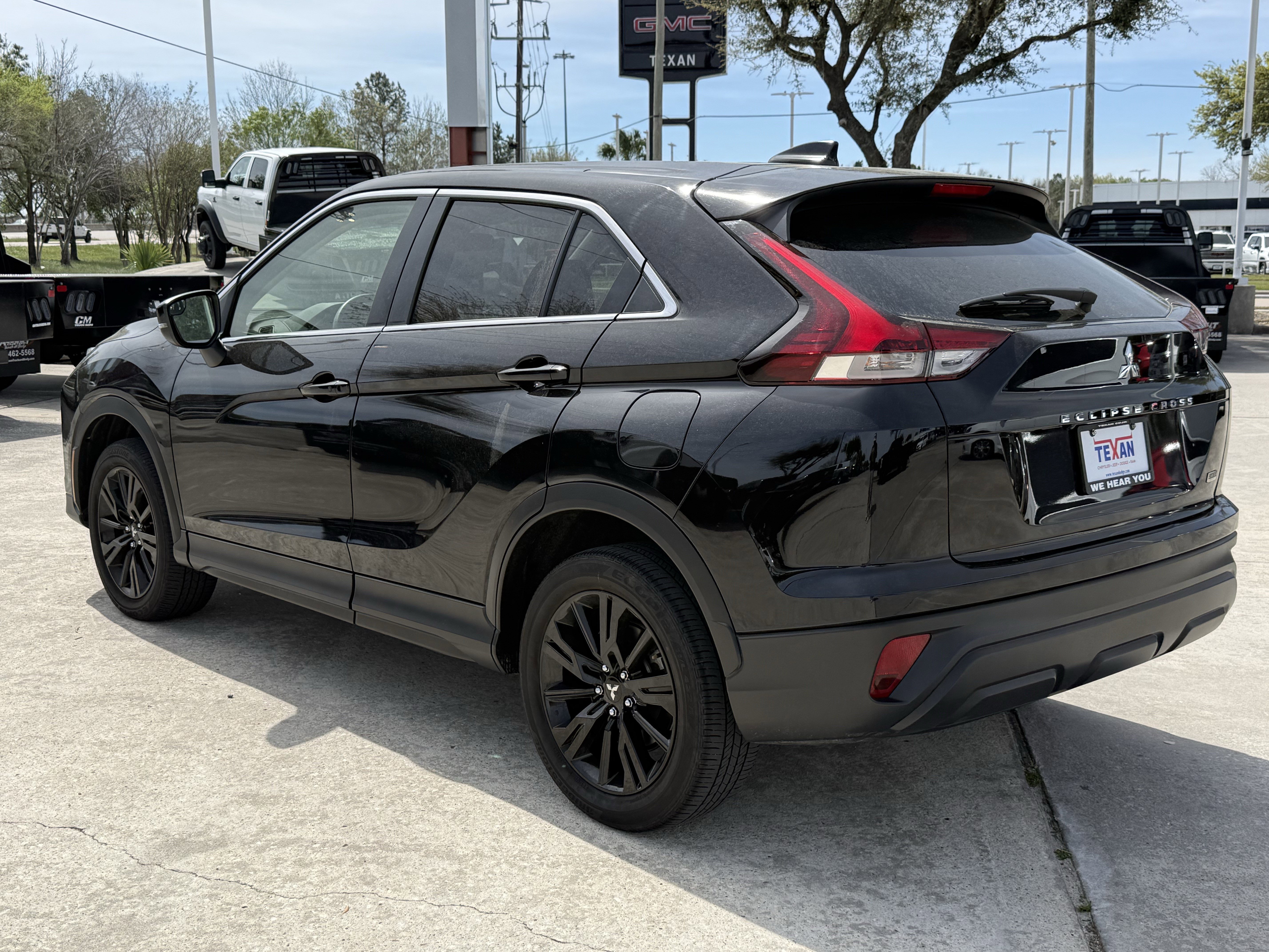 Used 2024 Mitsubishi Eclipse Cross LE image 7