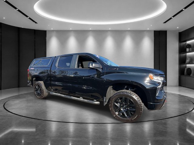 Used 2024 Chevrolet Silverado 1500 LT Trail Boss w/ Convenience Package II AWD/4WD image 6