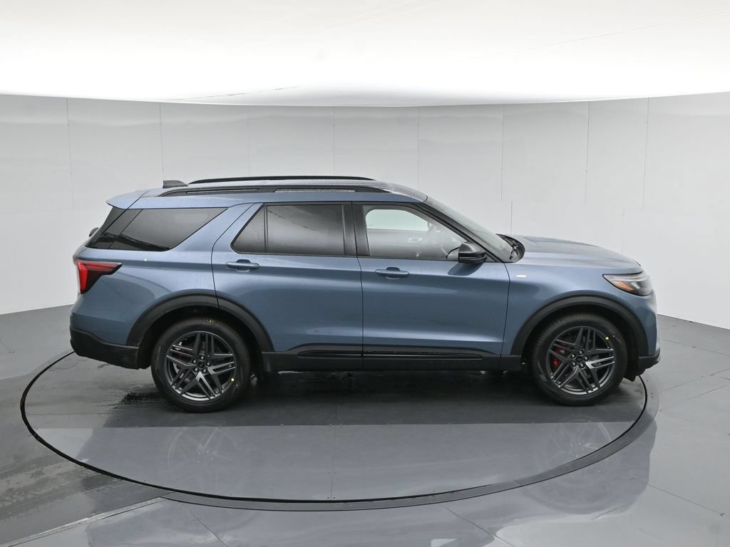 New 2026 Ford Explorer ST-Line w/ ST-Line Street Pack RWD image 39