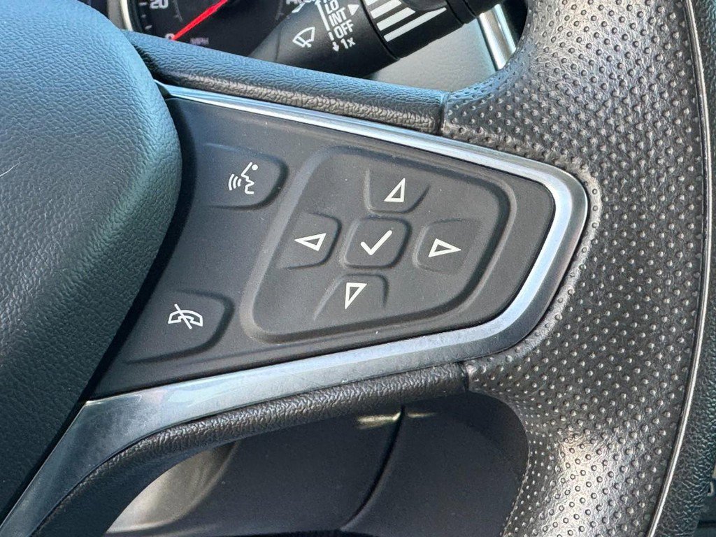 Used 2023 Chevrolet Equinox LS w/ LS Convenience Package image 22