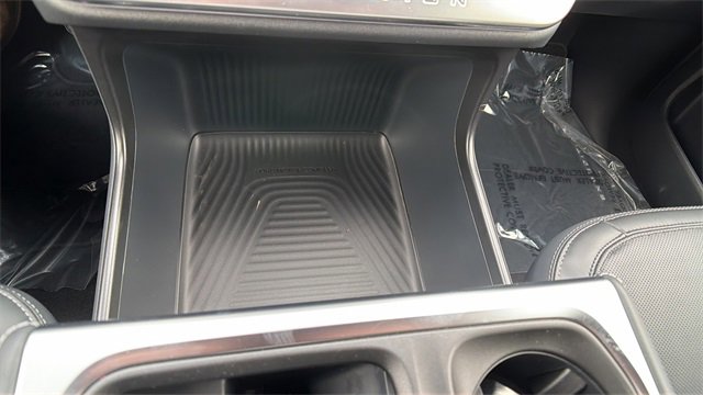 New 2025 Ford Expedition Platinum w/ Stealth Performance Package image 22