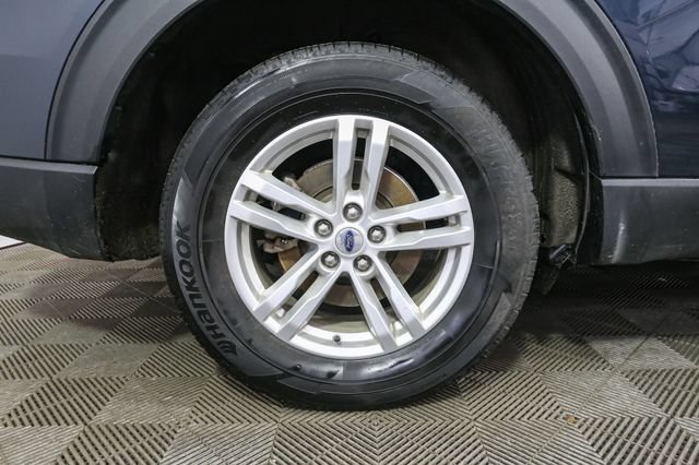 Used 2023 Ford Explorer XLT w/ Equipment Group 202A AWD/4WD image 16