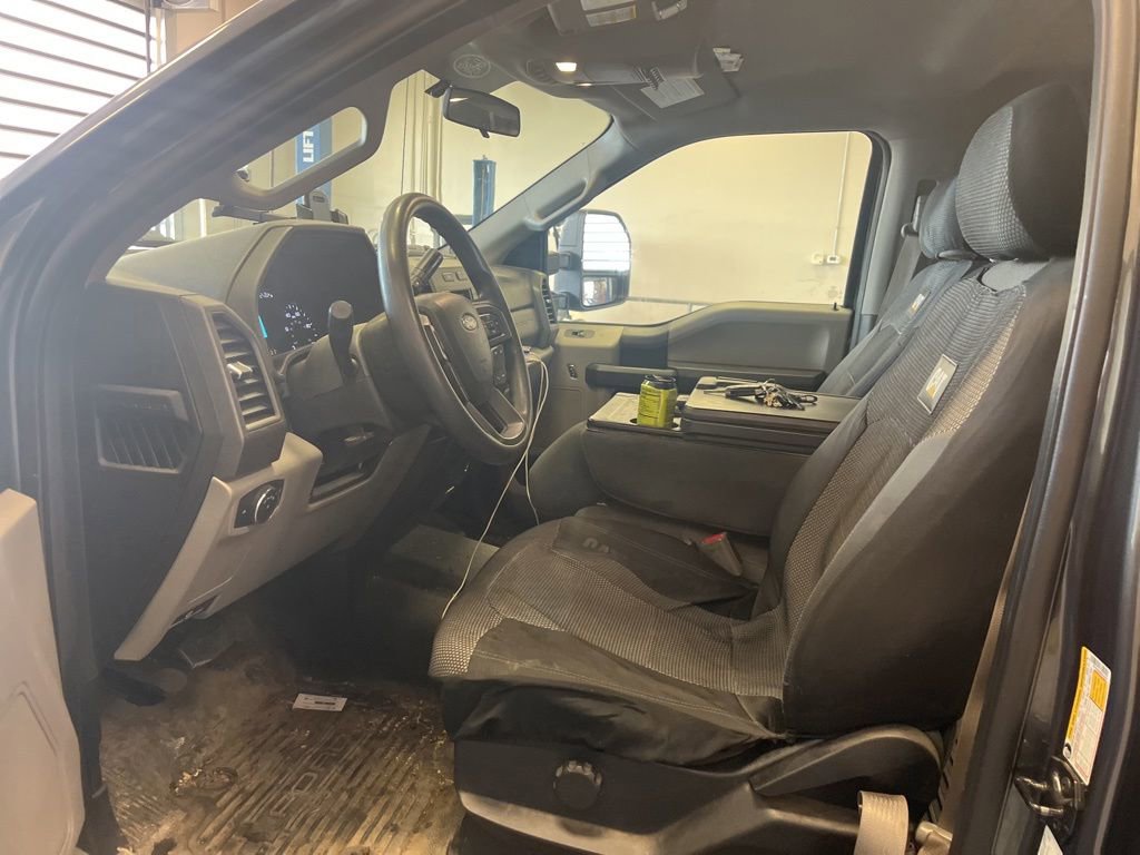 Used 2017 Ford F250 XL w/ STX Appearance Package AWD/4WD image 5