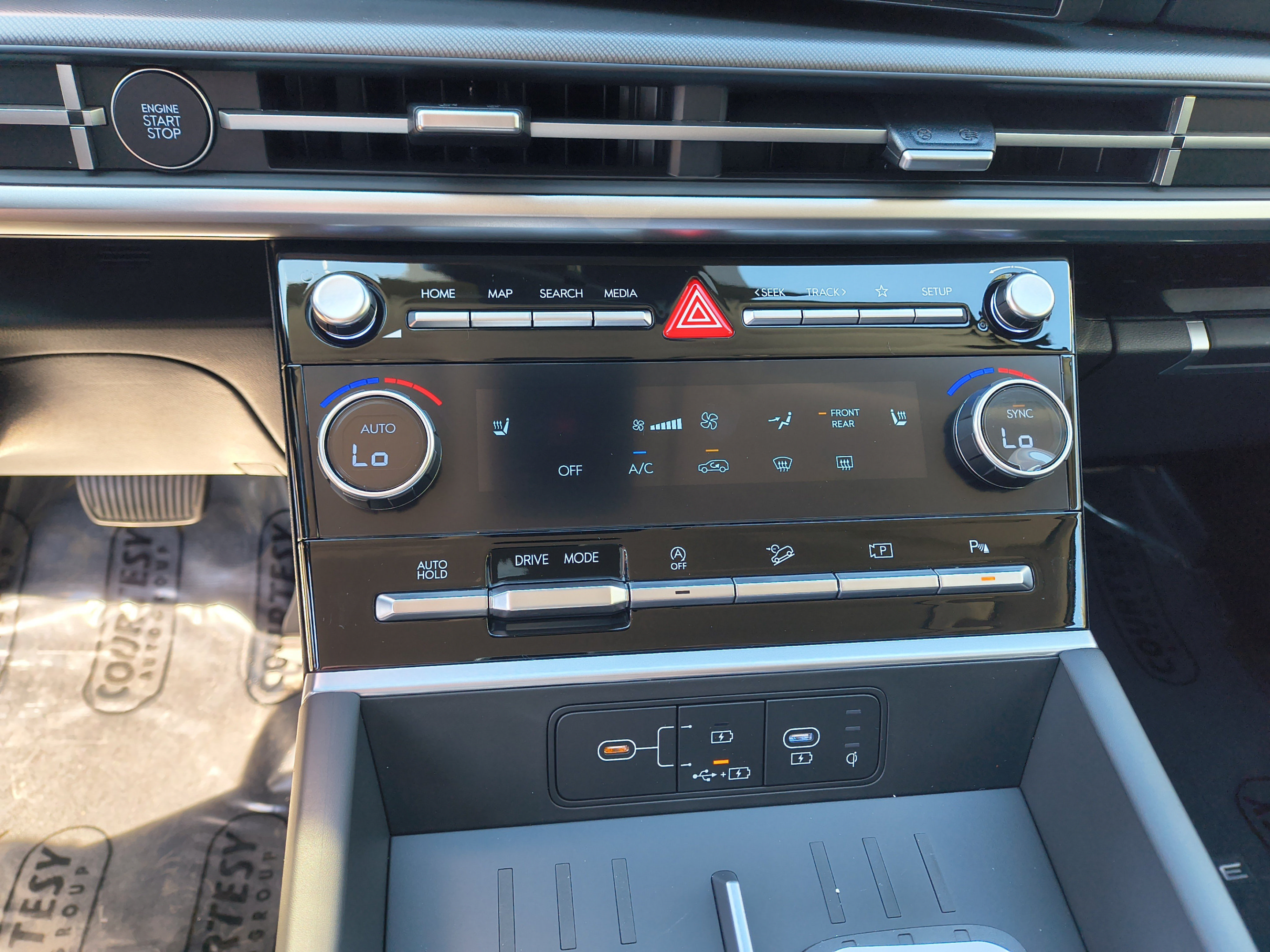 New 2027 Hyundai Santa Fe SEL FWD image 27