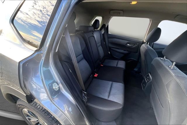 Used 2024 Nissan Rogue SV image 24