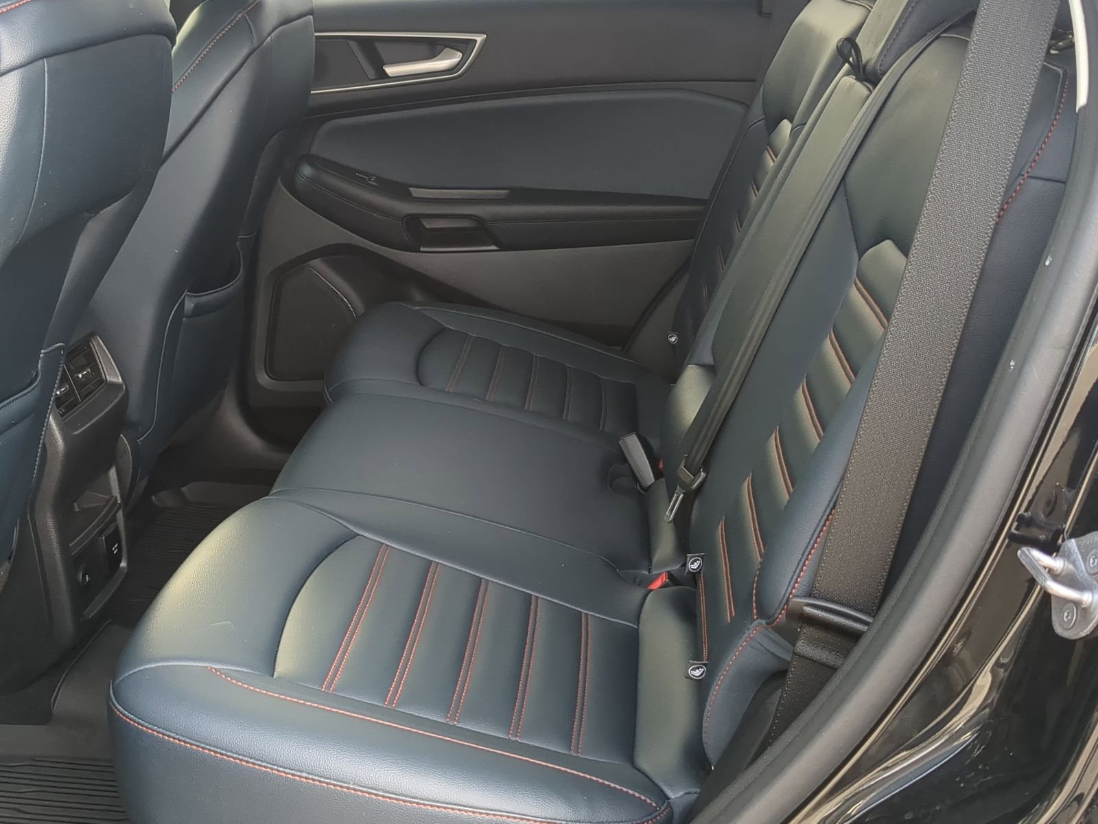 Used 2023 Ford Edge SEL w/ Sport Appearance Package AWD/4WD image 26