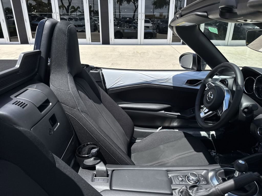 New 2026 MAZDA MX-5 Miata Club w/ Interior Package RWD image 15