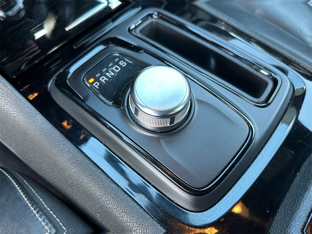 Used 2023 Chrysler 300 S image 28