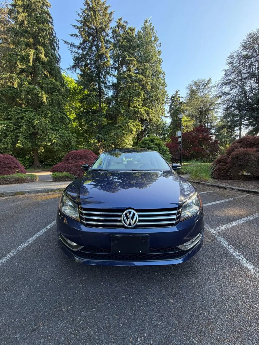 Used 2015 Volkswagen Passat 1.8T SE FWD image 1