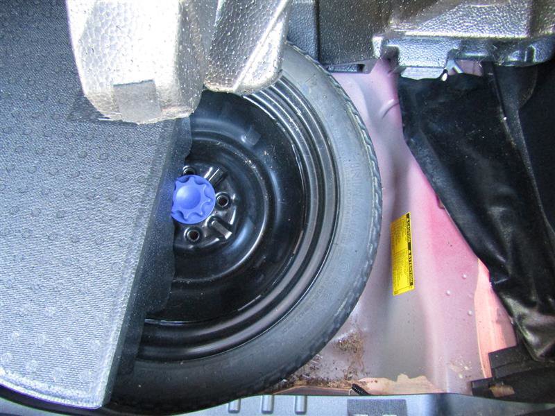 Used 2013 Toyota Prius C Four image 38