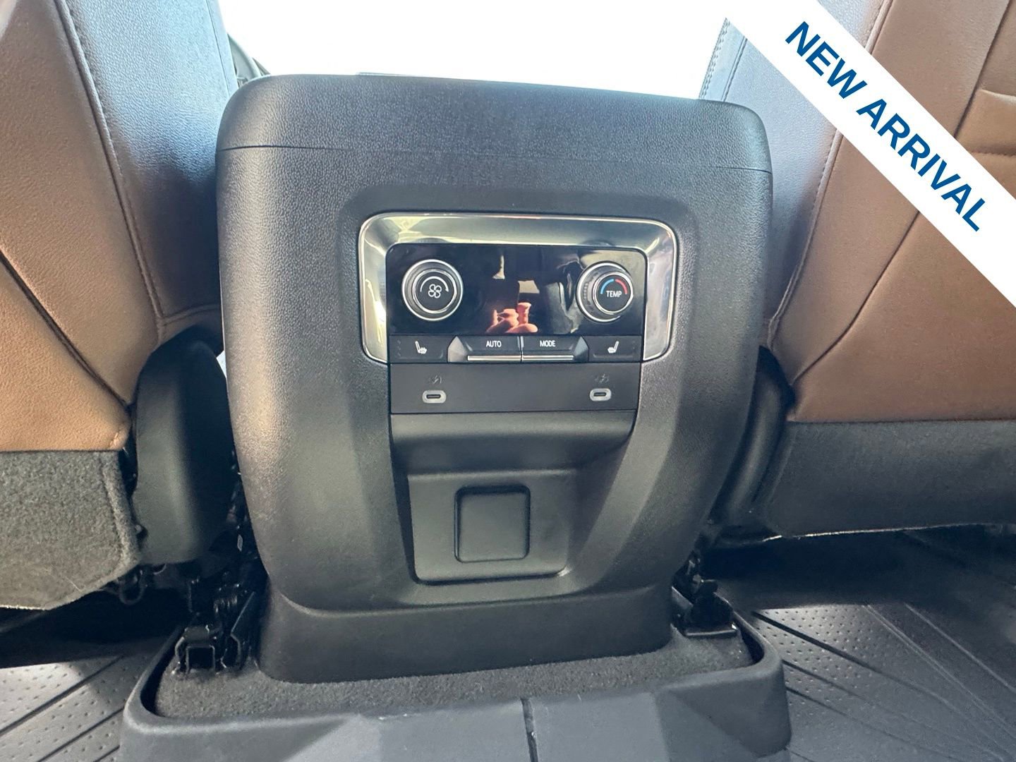 Used 2023 Chevrolet Tahoe High Country image 15