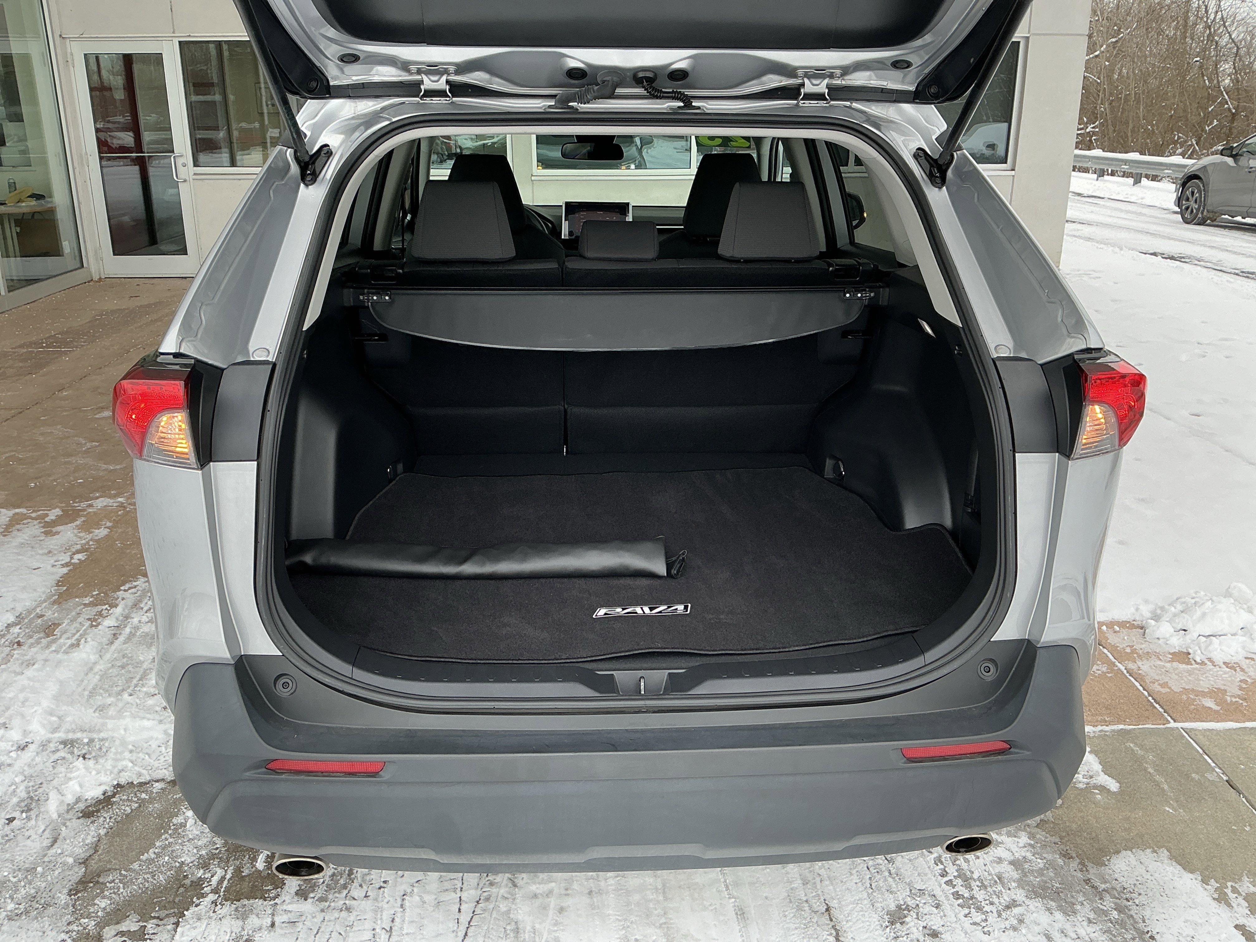 Certified 2023 Toyota RAV4 XLE image 24