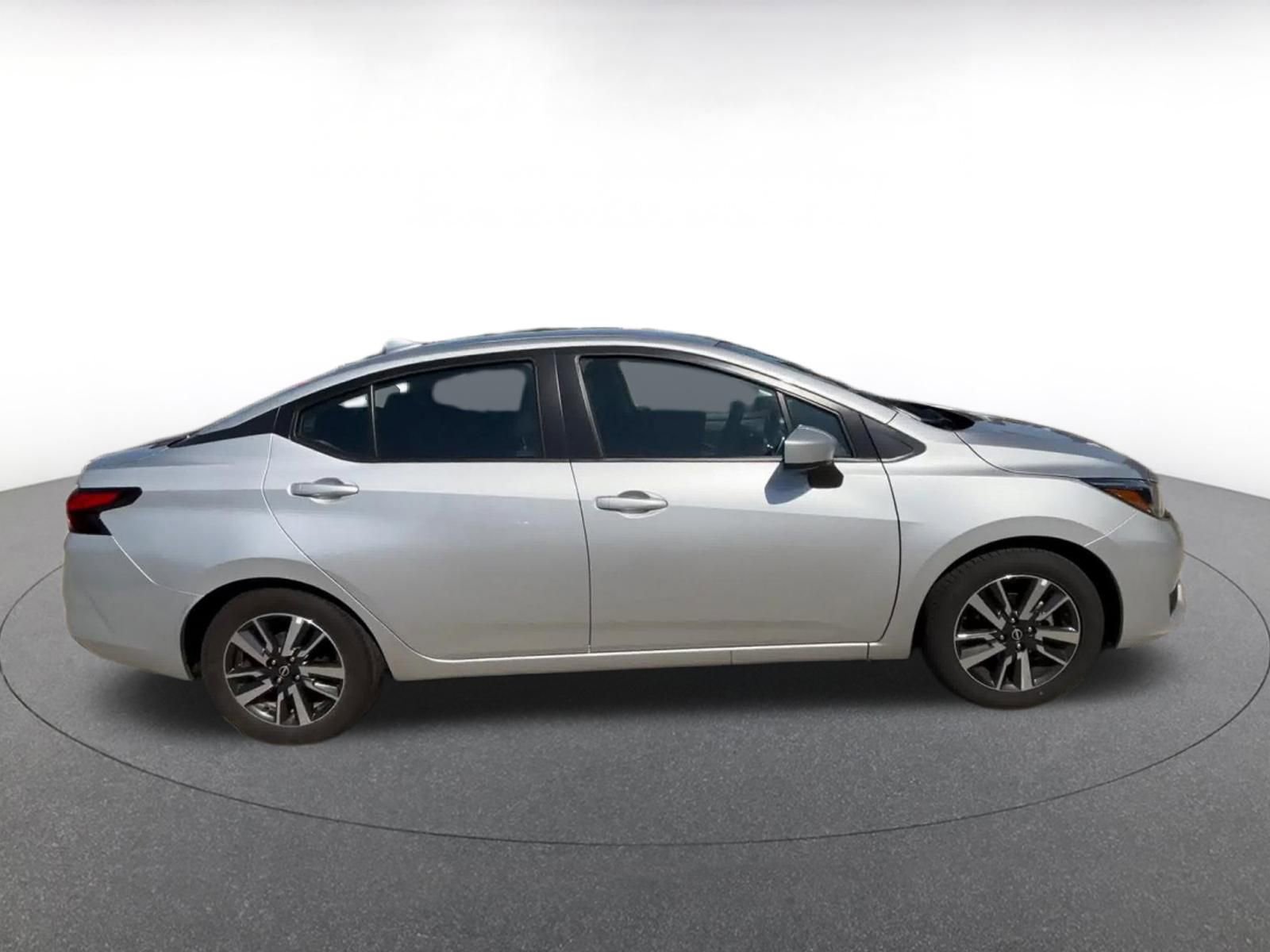 Used 2025 Nissan Versa SV FWD image 16
