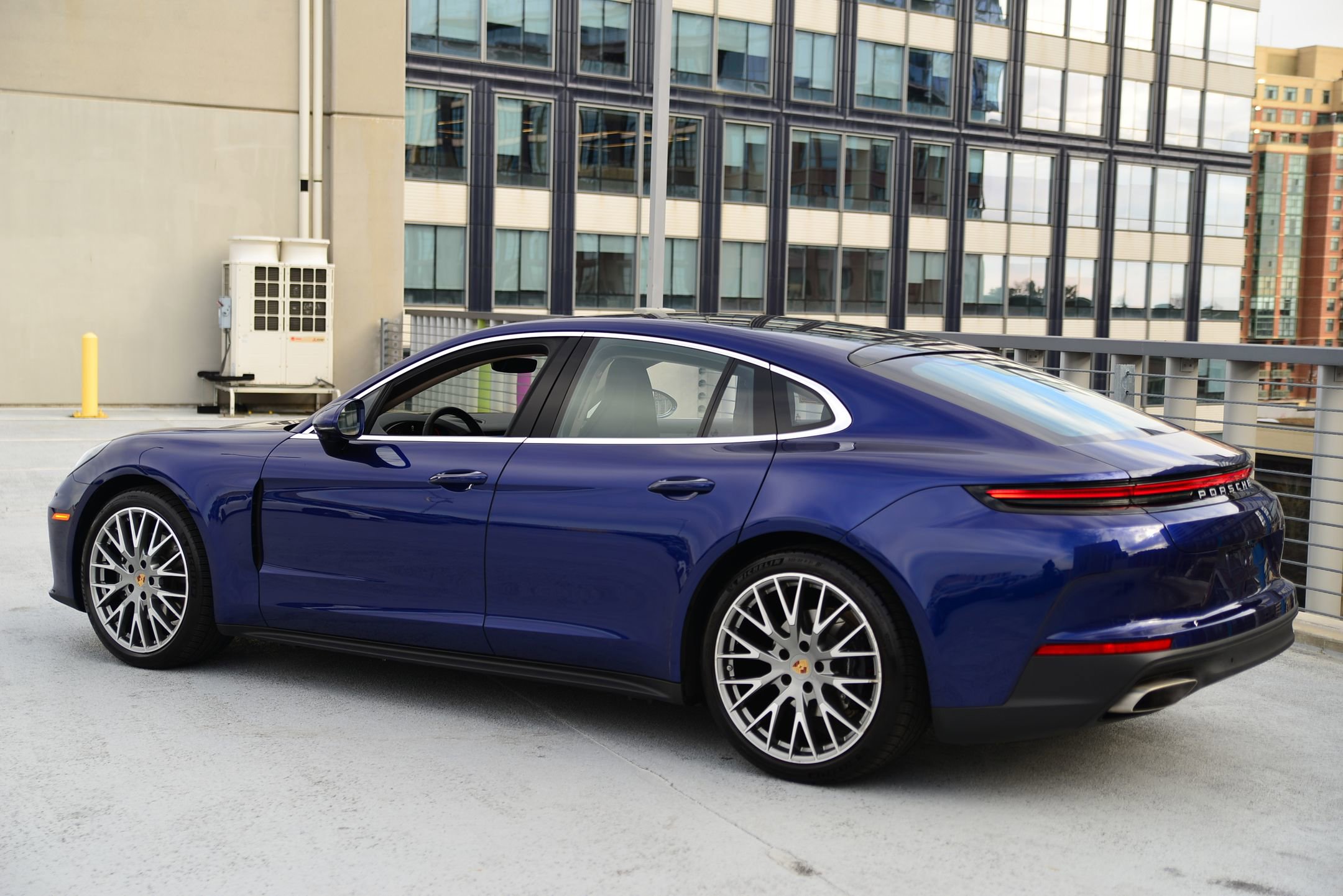 Certified 2024 Porsche Panamera 4 image 3