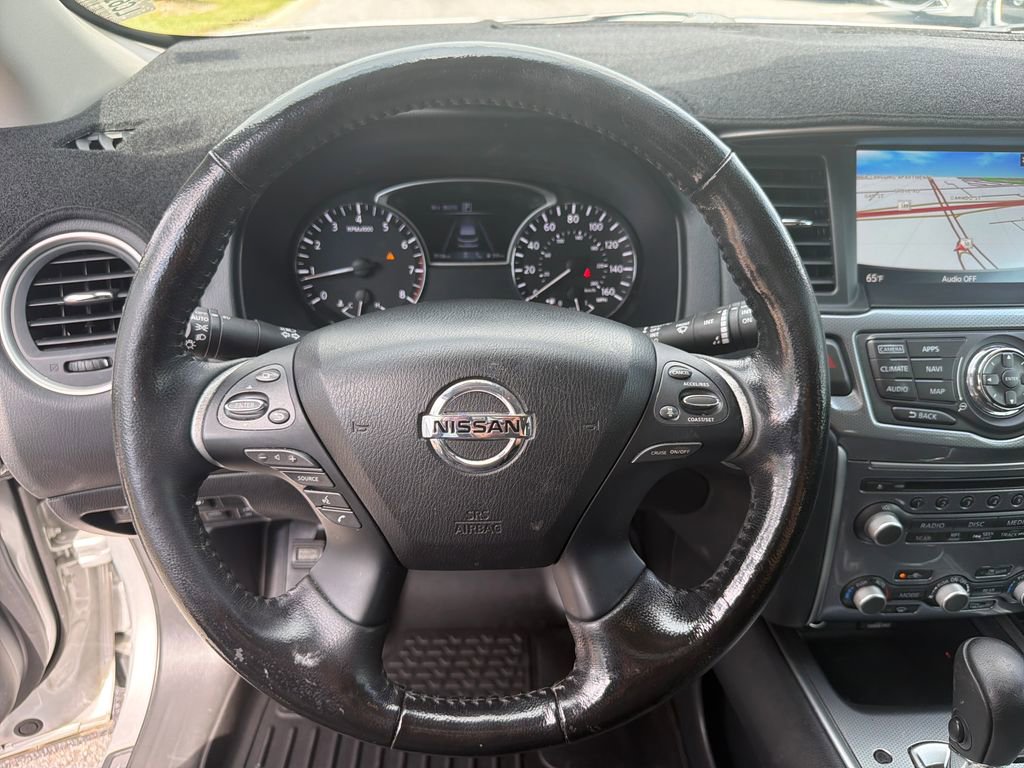 Used 2020 Nissan Pathfinder SL AWD/4WD image 33