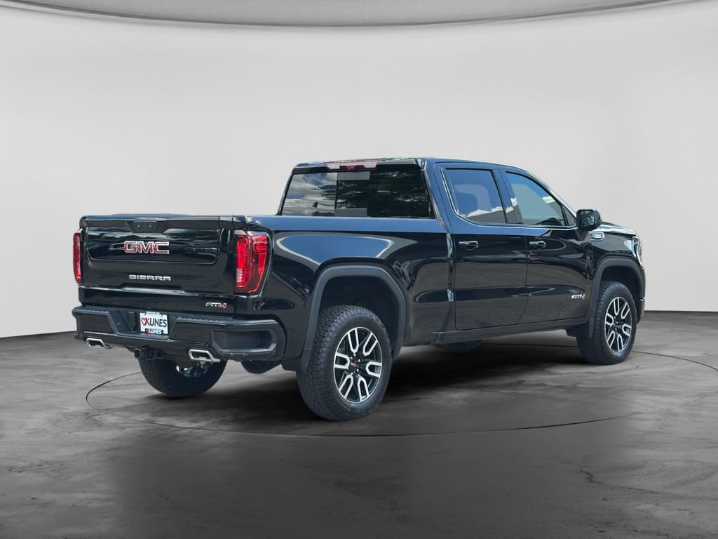 Used 2025 GMC Sierra 1500 AT4 w/ Technology Package AWD/4WD image 6