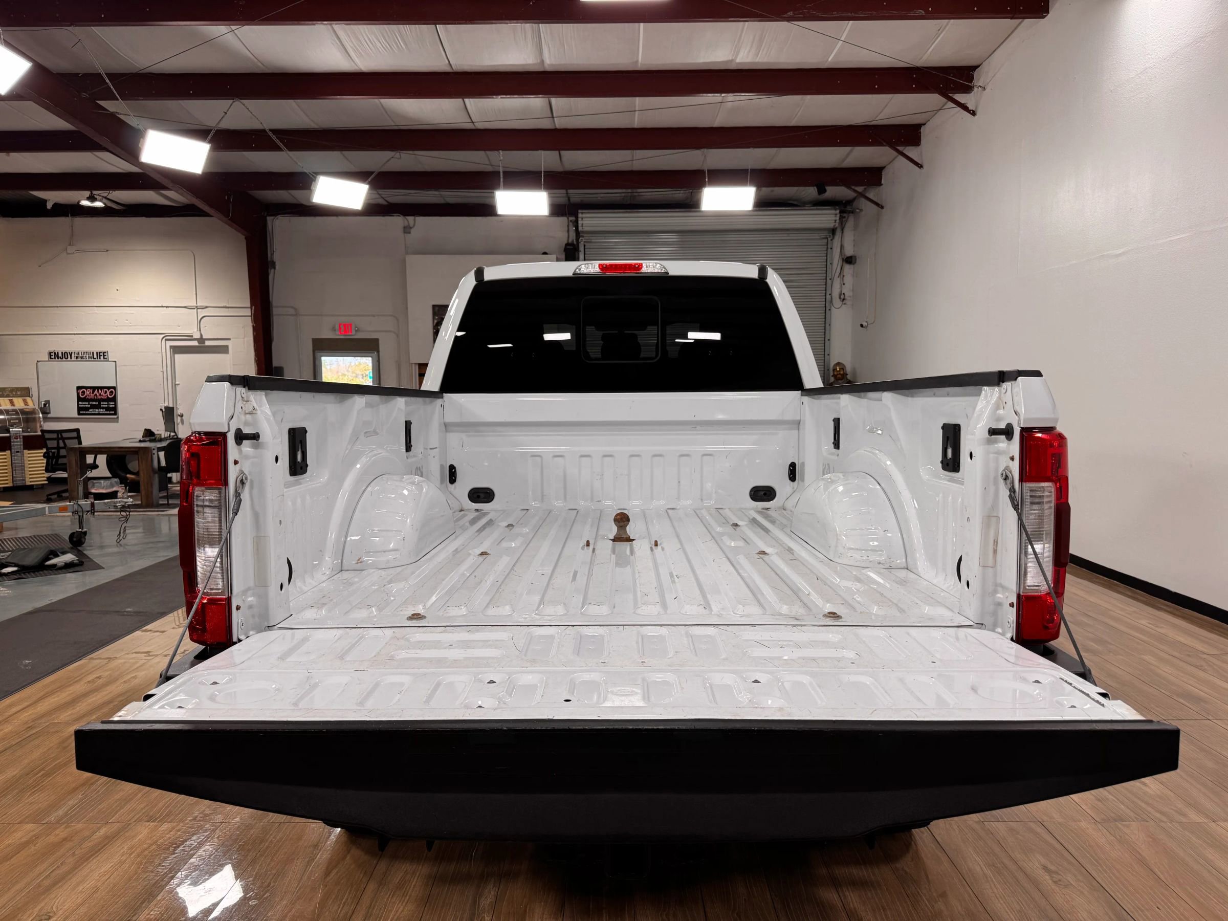 Used 2019 Ford F250 Lariat w/ Lariat Value Package AWD/4WD image 8