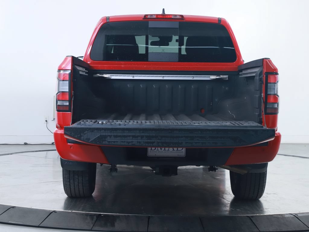 Used 2023 Nissan Frontier SV w/ SV Convenience Package RWD image 15
