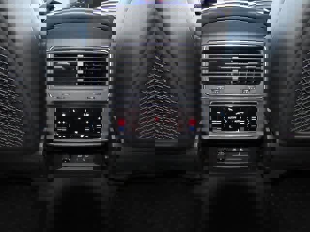 Used 2025 Audi Q7 3.0T Prestige w/ Prestige Package image 28