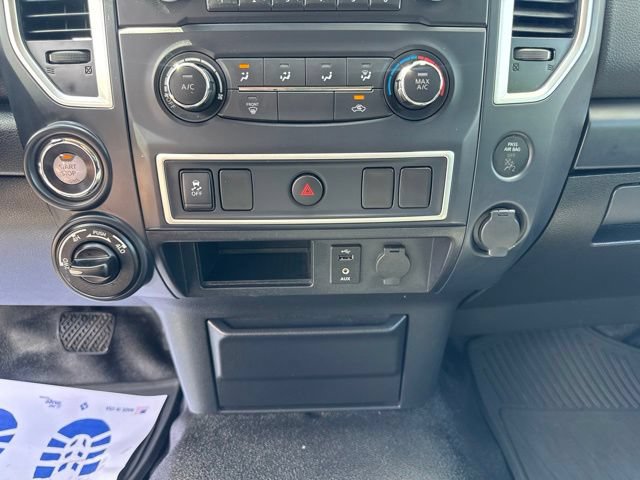 Used 2017 Nissan Titan S AWD/4WD image 20