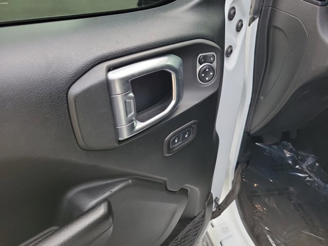 Used 2019 Jeep Wrangler Sport image 11