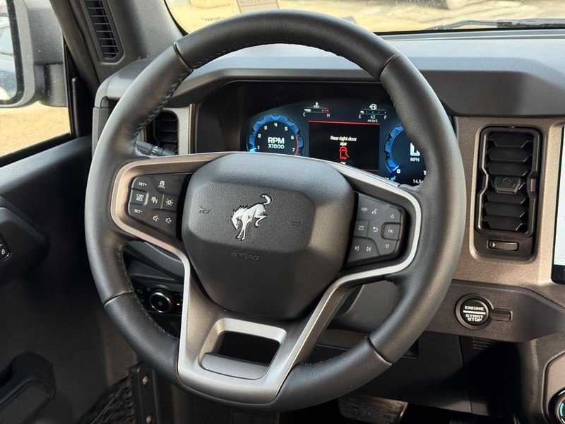 New 2025 Ford Bronco Badlands image 9