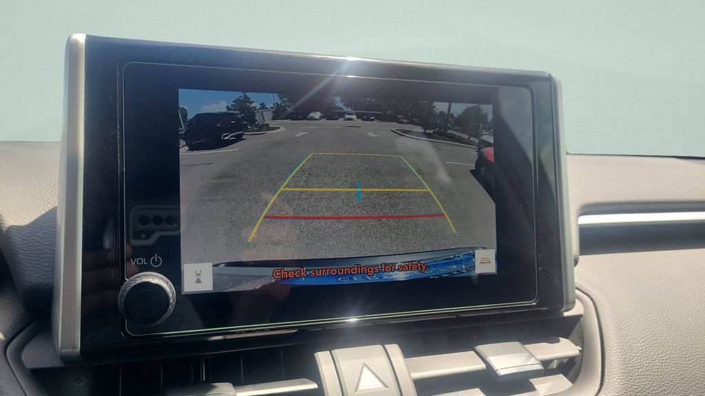 Used 2023 Toyota RAV4 XLE w/ Convenience Package FWD image 18