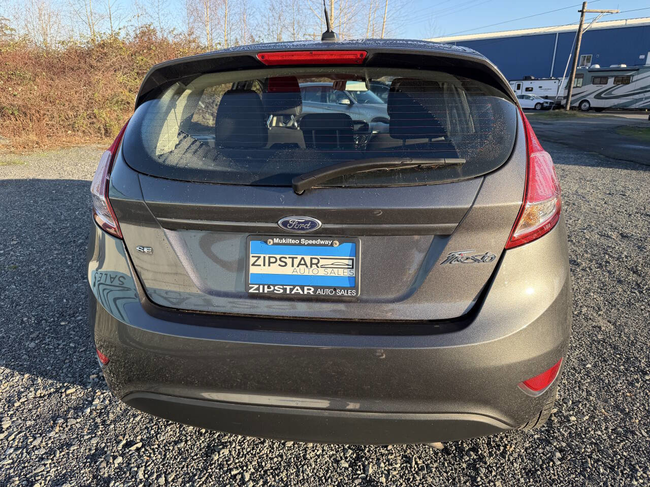 Used 2017 Ford Fiesta SE image 4