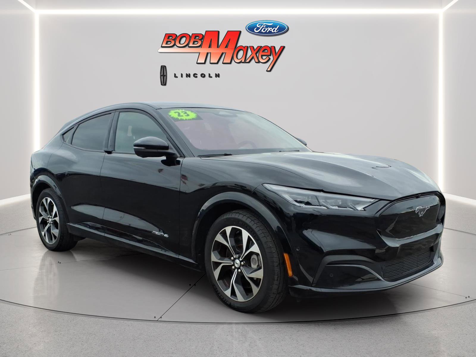 Used 2023 Ford Mustang Mach-E Premium image 3