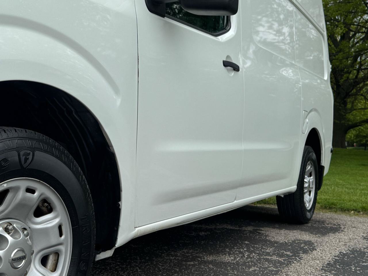 Used 2014 Nissan NV 2500 SV w/ Side & Curtain Airbag Package RWD image 22