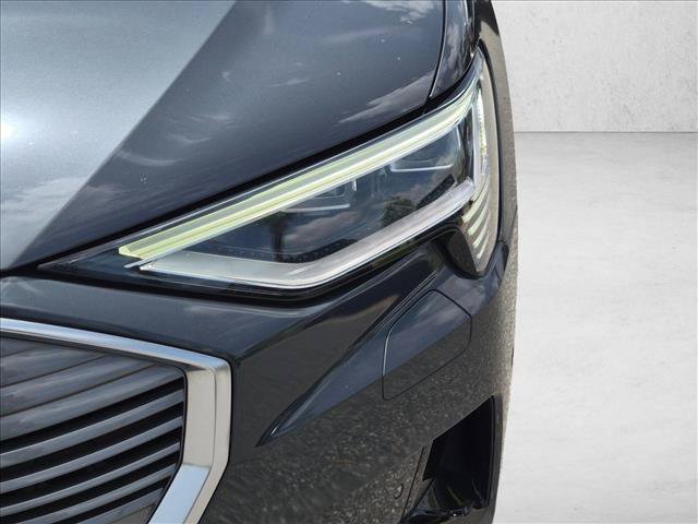 Certified 2021 Audi e-tron Prestige w/ Prestige Package AWD/4WD image 9
