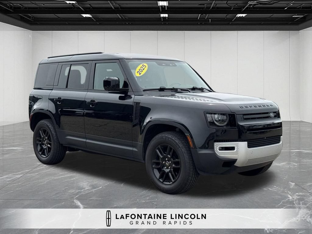 Used 2025 Land Rover Defender 110 S AWD/4WD image 7