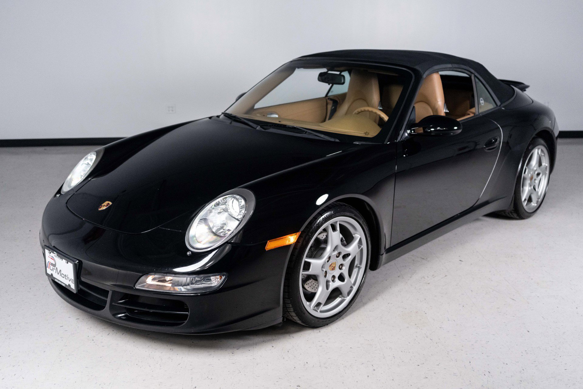 Used 2006 Porsche 911 Carrera RWD image 2