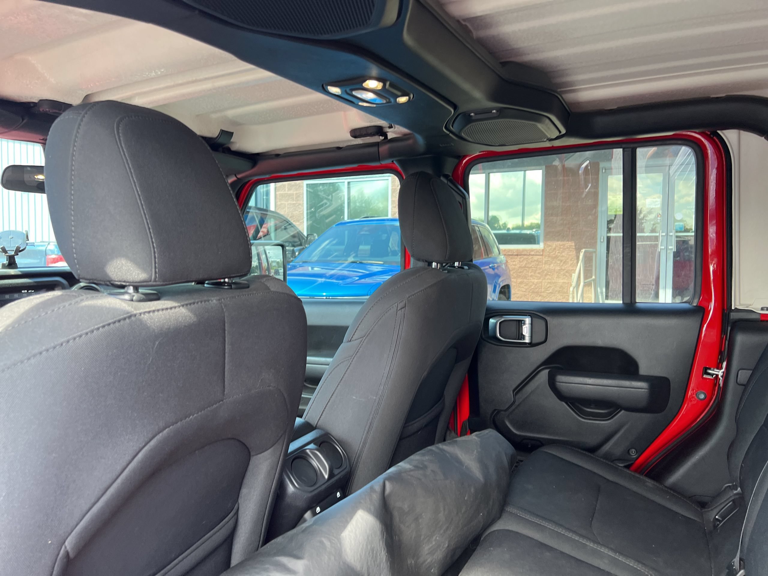 Used 2022 Jeep Gladiator Sport AWD/4WD image 19
