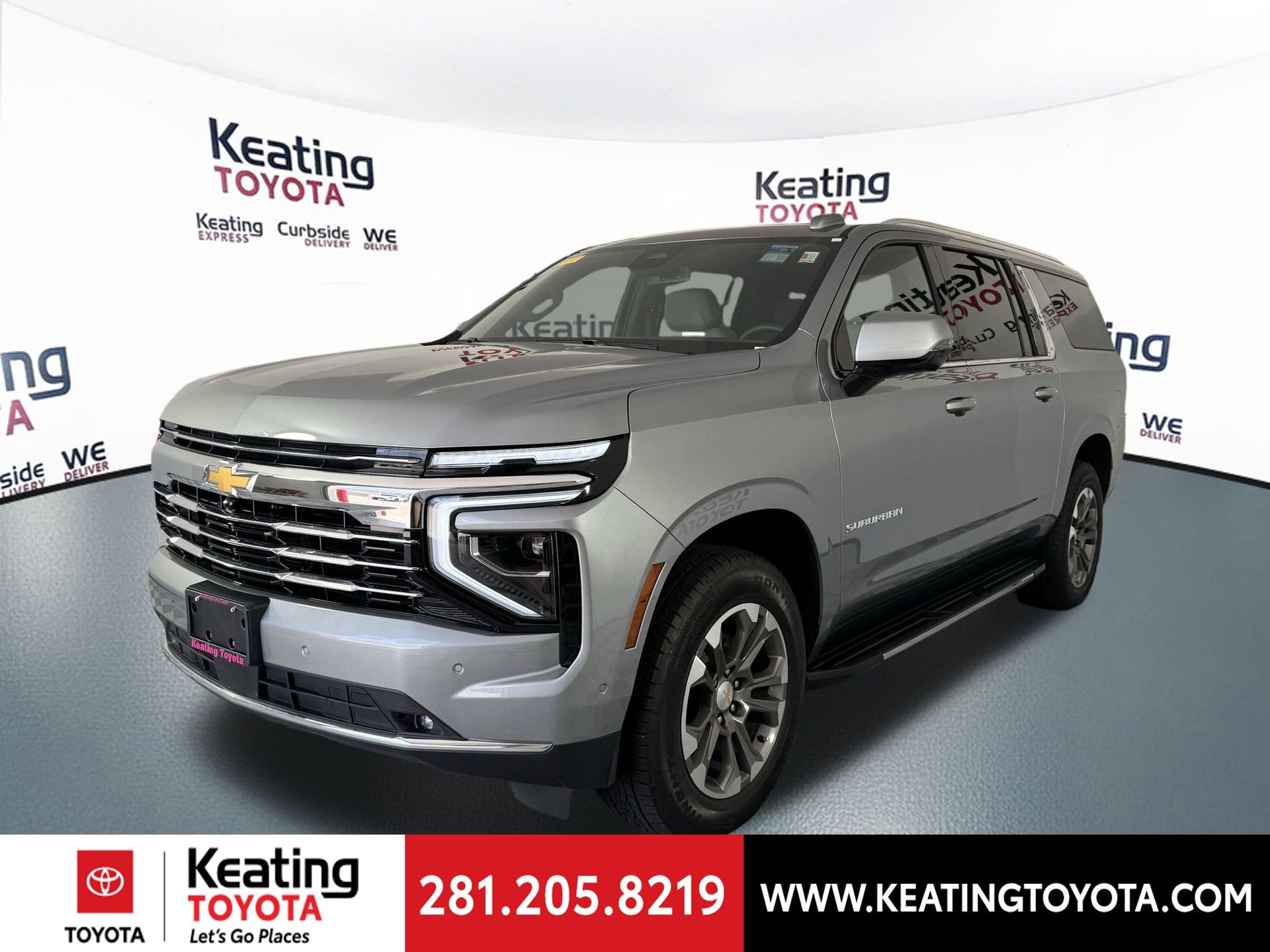 Used 2025 Chevrolet Suburban LT w/ Comfort Package RWD image 9