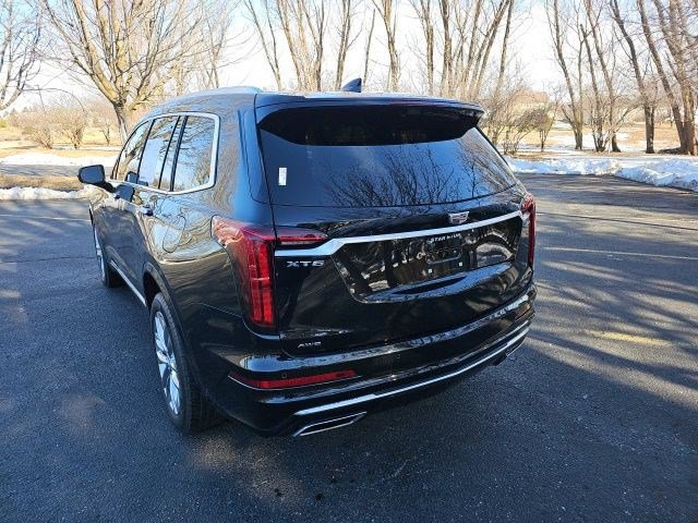 Used 2024 Cadillac XT6 Premium Luxury w/ Technology Package AWD/4WD image 3