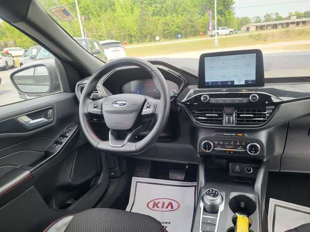 Used 2025 Ford Escape ST-Line FWD image 15