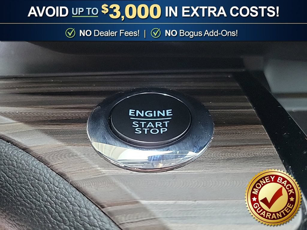 Used 2023 Ford Explorer Limited w/ Equipment Group 301A AWD/4WD image 29