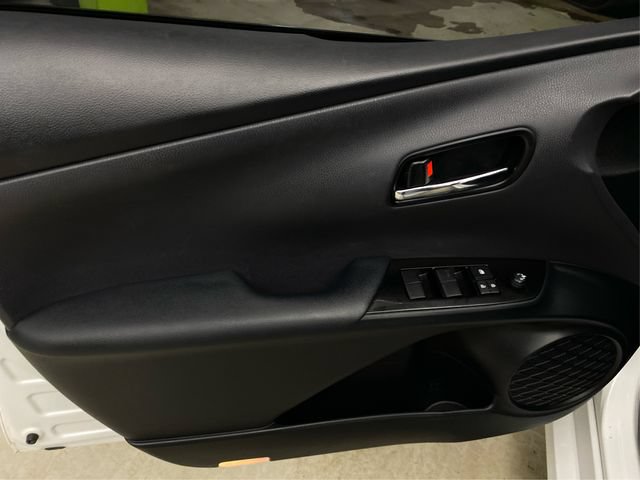 Used 2021 Toyota Prius Prime XLE FWD image 24