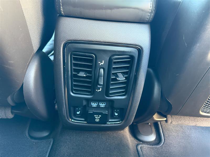 Used 2019 Jeep Grand Cherokee Overland RWD image 27