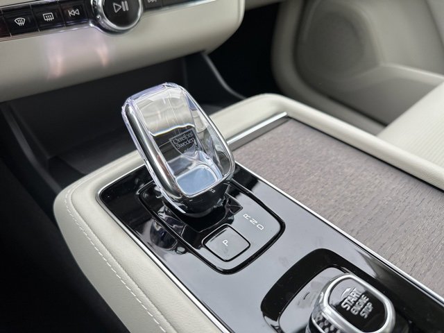 New 2026 Volvo XC90 B6 Ultra image 14