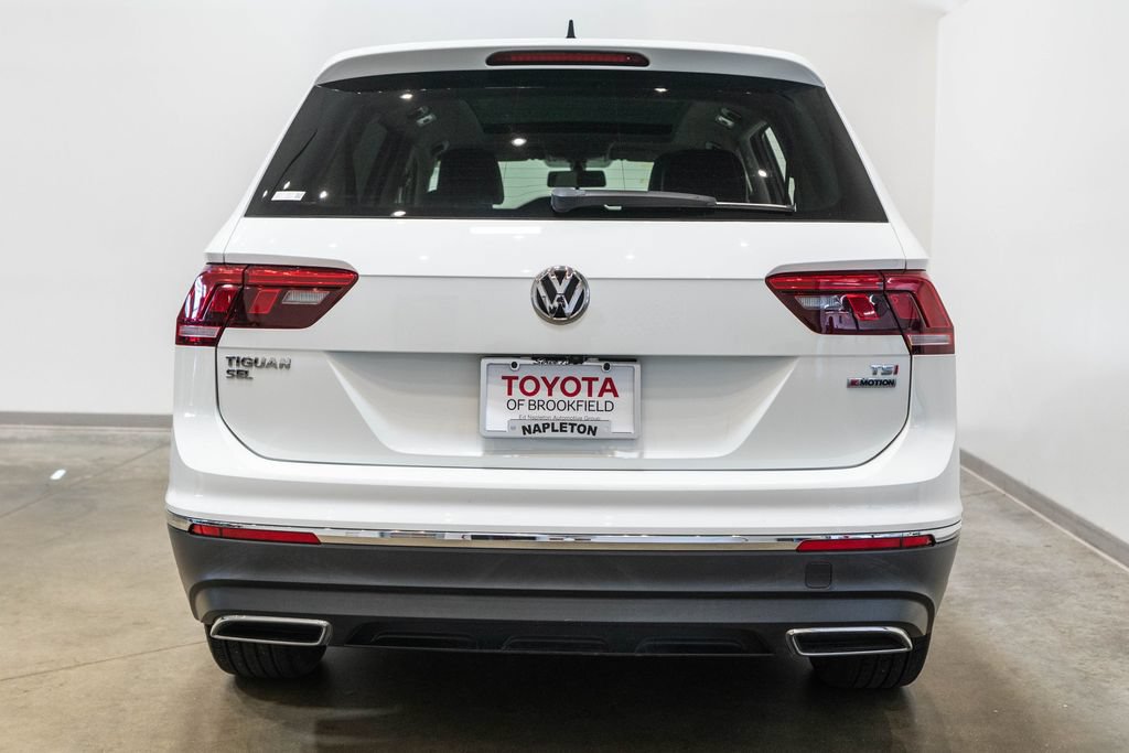 Used 2018 Volkswagen Tiguan SEL w/ 3rd Row Seat Package AWD/4WD image 8
