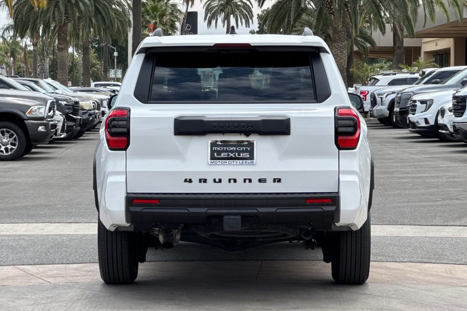Used 2025 Toyota 4Runner SR5 AWD/4WD image 5