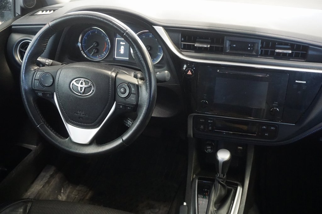 Used 2017 Toyota Corolla SE image 23