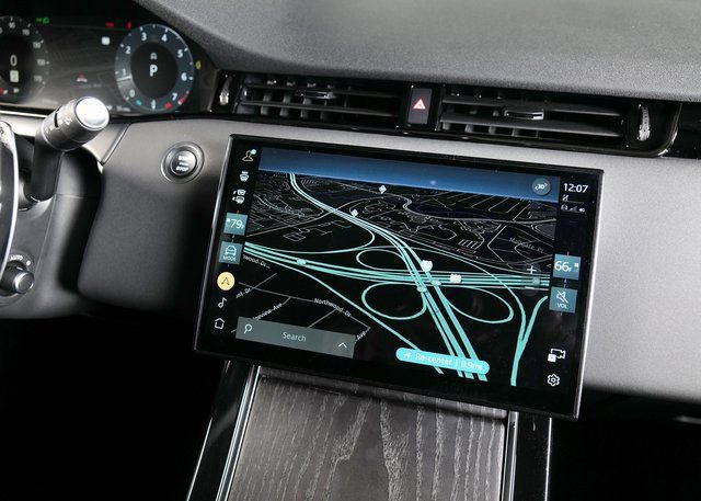 Used 2025 Land Rover Range Rover Evoque S image 14