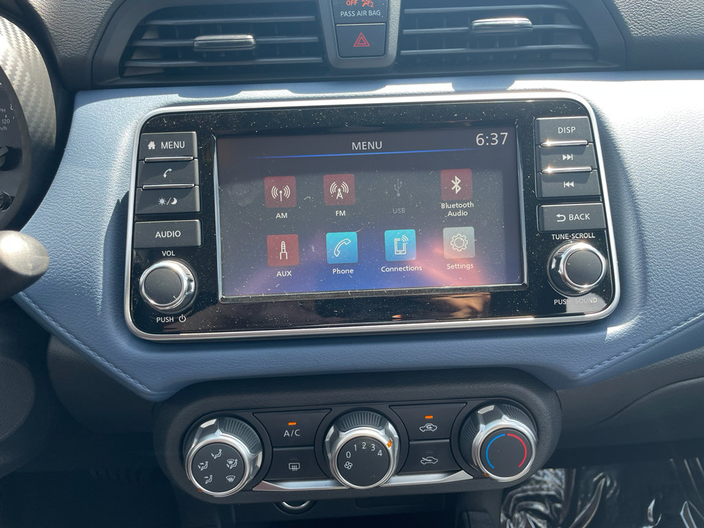 New 2025 Nissan Versa SV w/ Trunk Package FWD image 24
