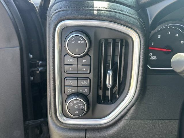 Used 2021 Chevrolet Silverado 2500 LTZ w/ Z71 Chrome Sport Edition AWD/4WD image 32