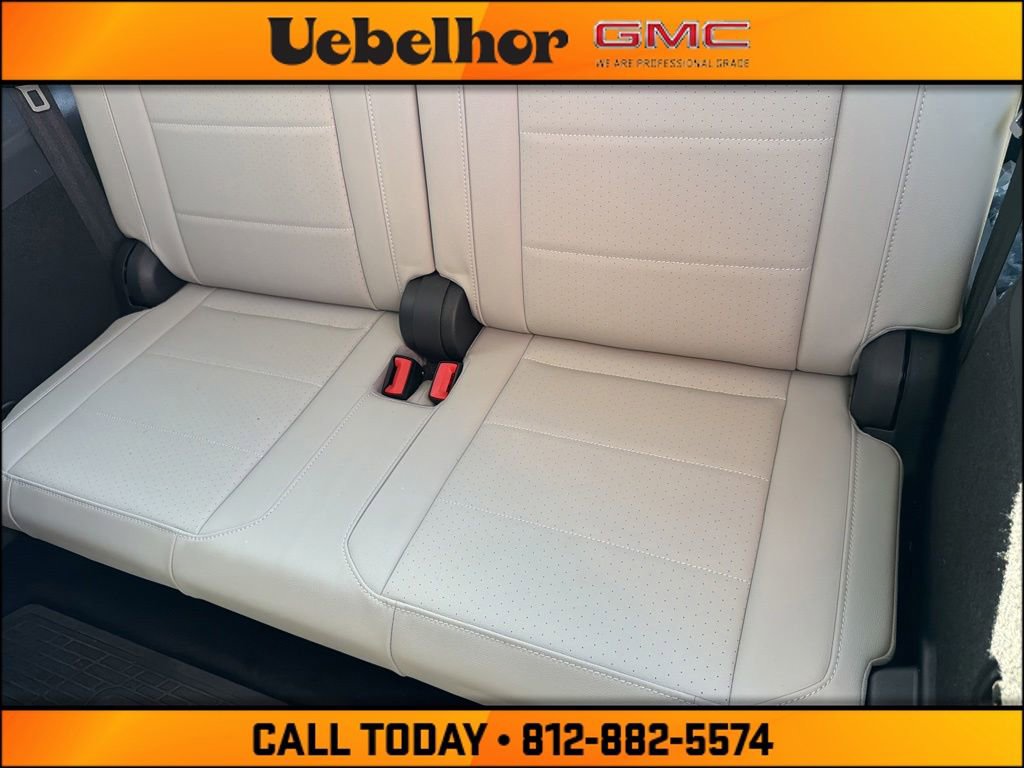 Used 2021 Volkswagen Tiguan SE w/ Panoramic Sunroof Package FWD image 22