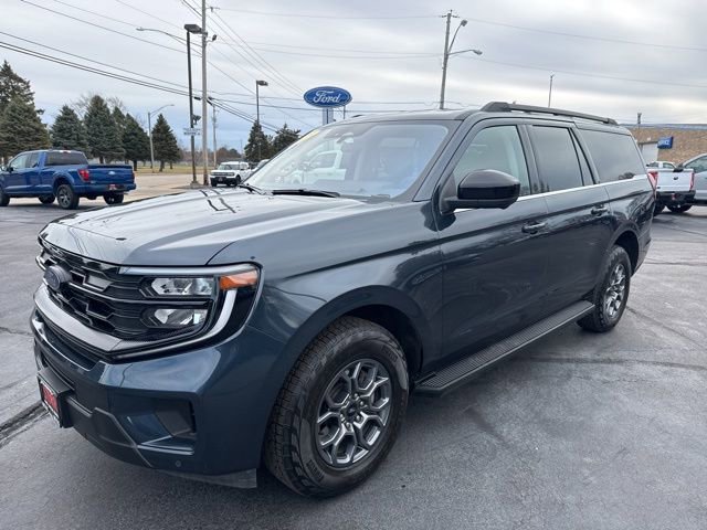 Used 2025 Ford Expedition Max XL AWD/4WD image 2